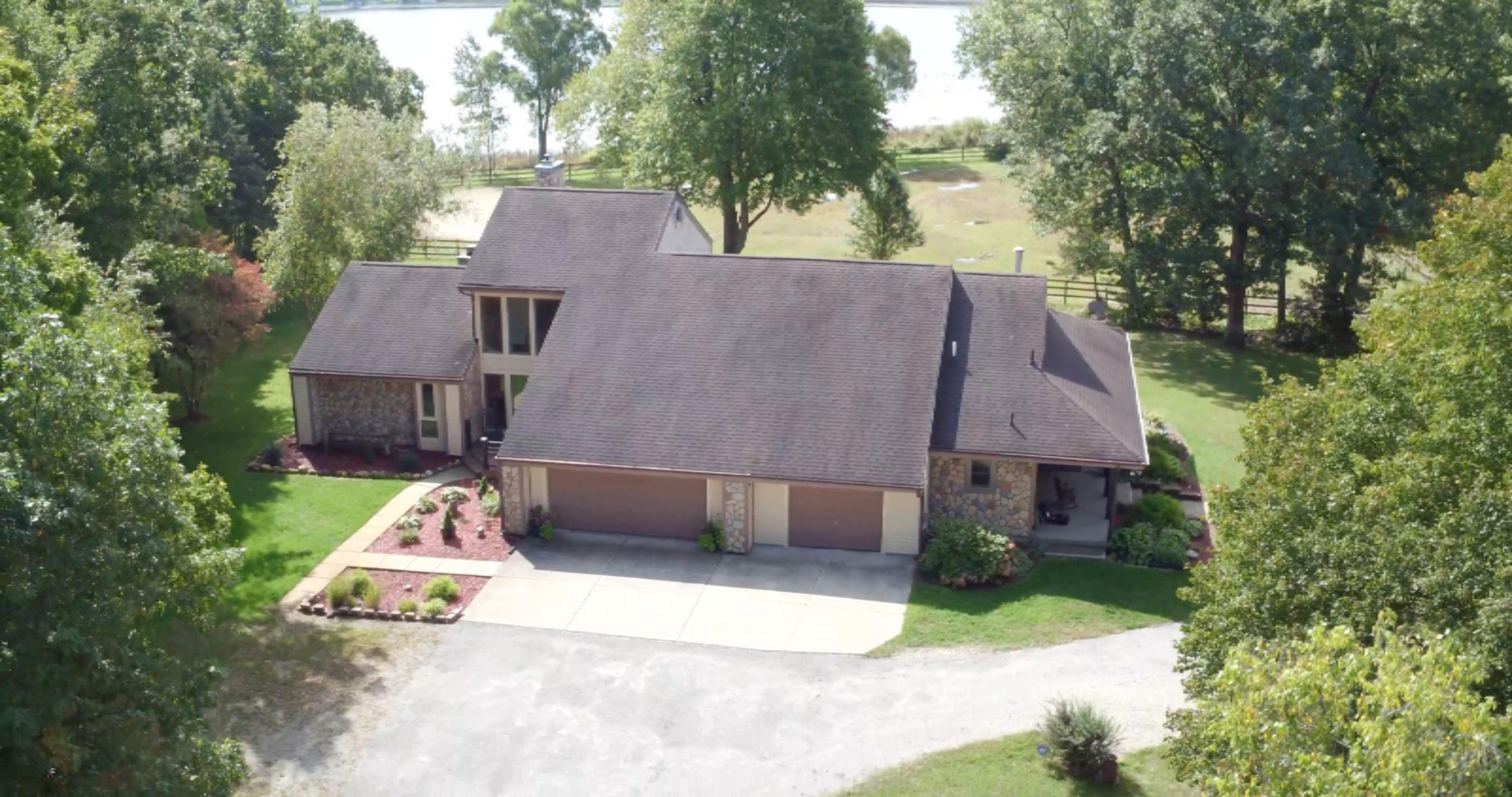 68410 Lane Road Edwardsburg, MI 49112 - Photo 1 of 54 2
