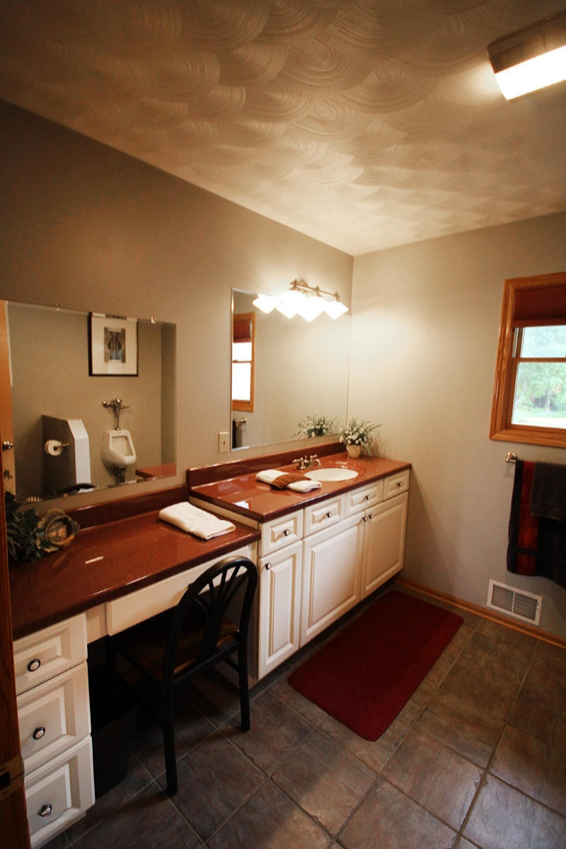 68410 Lane Road Edwardsburg, MI 49112 - Photo 35 of 54 IMG_2054