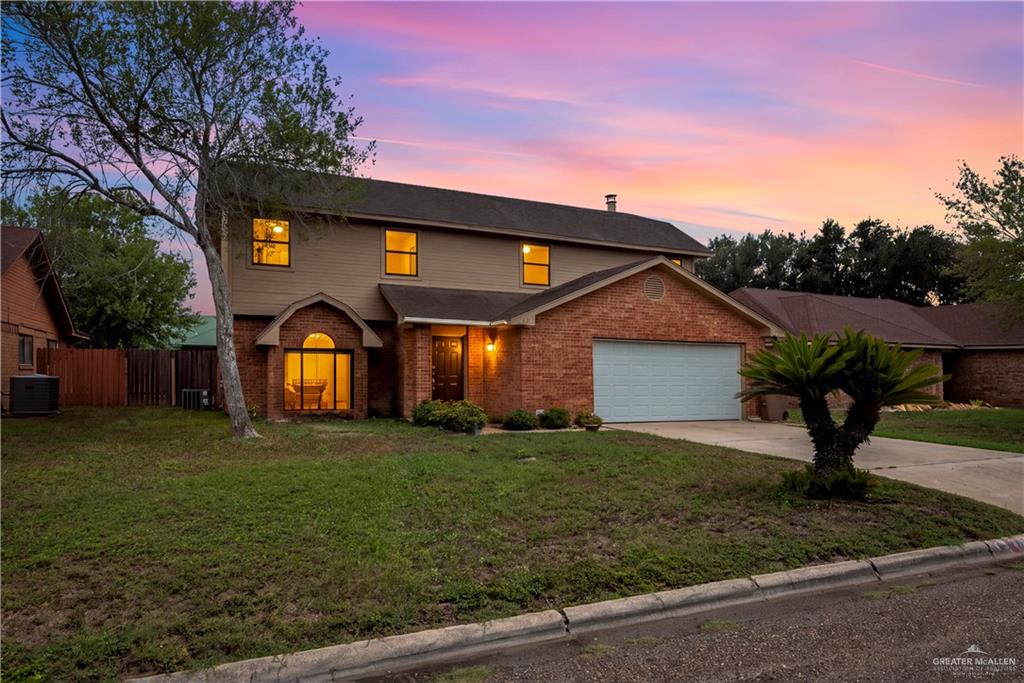 1712 Oaks Road Edinburg, TX 78539 - Photo 2 of 26 Gallery Image 2