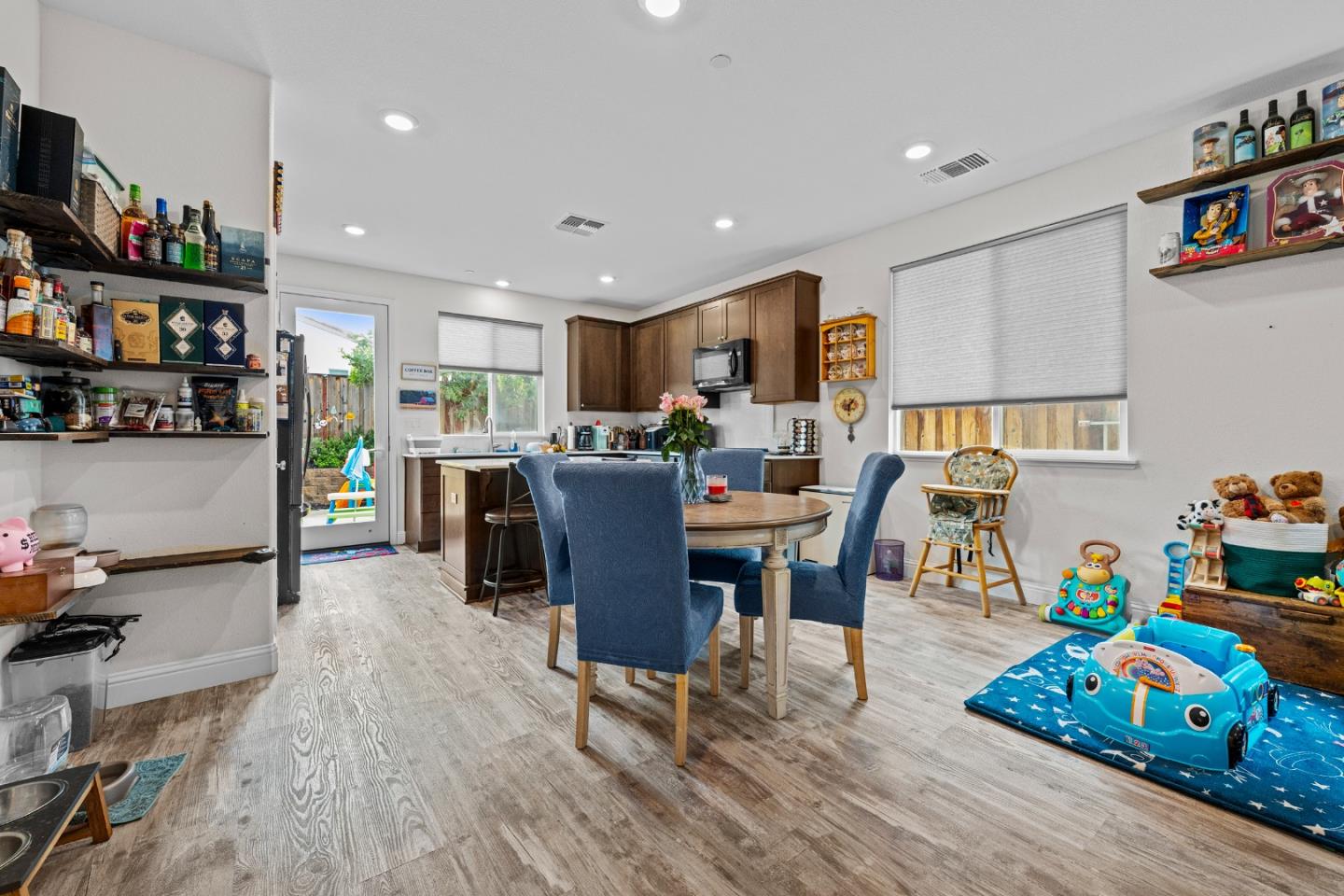 2875 Walker Way Hollister, CA 95023 - Photo 21 of 43