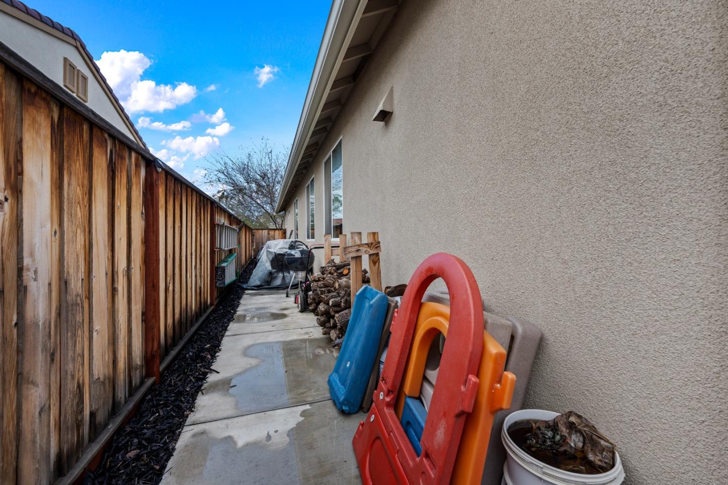 2875 Walker Way Hollister, CA 95023 - Photo 40 of 43