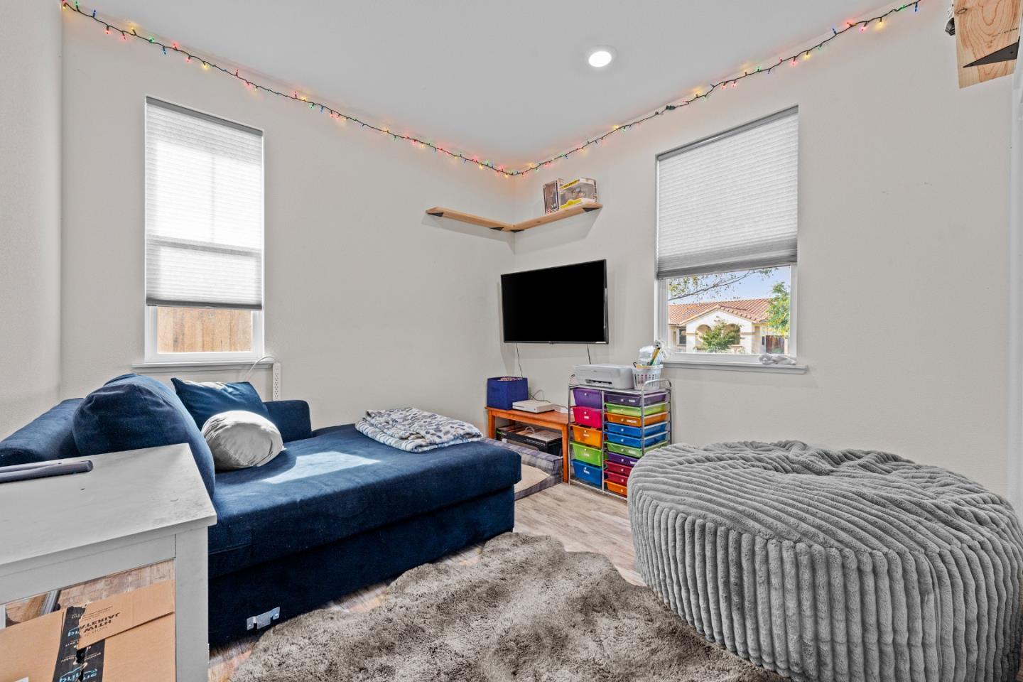 2875 Walker Way Hollister, CA 95023 - Photo 9 of 43