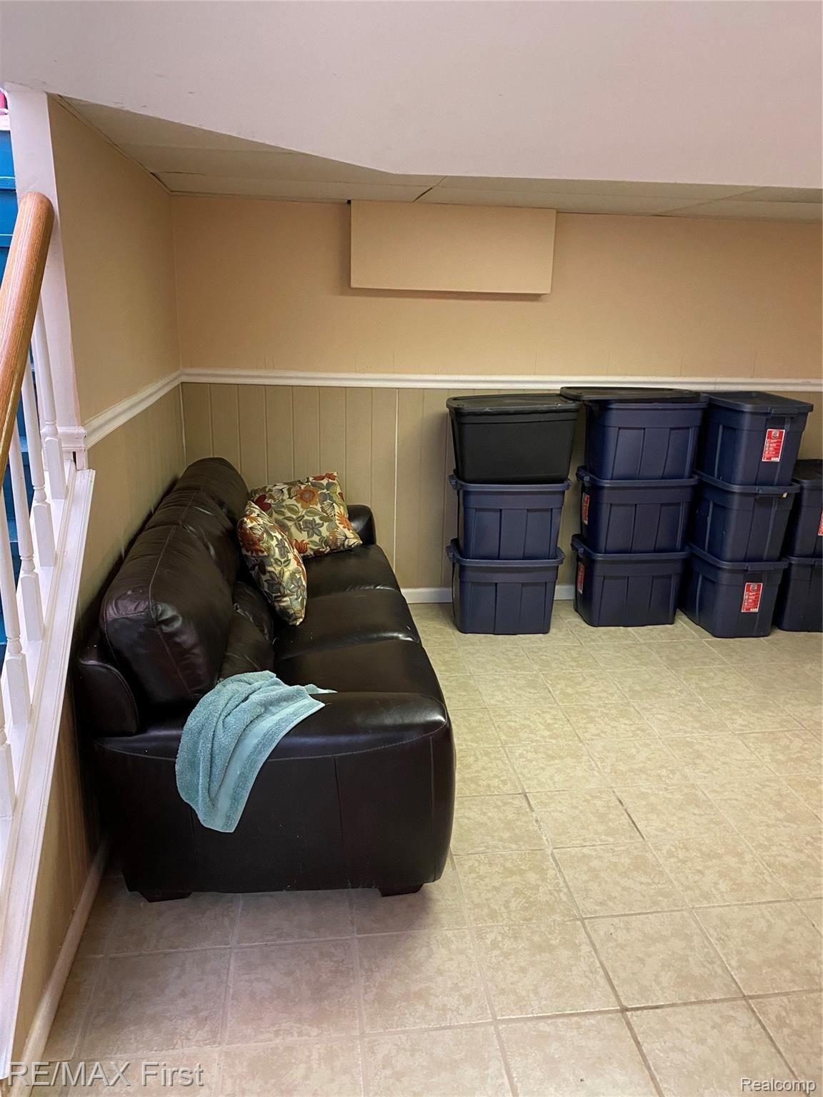 123 Normandy Road Royal Oak, MI 48073 - Photo 47 of 88 010E1C5B-9784-4A3D-8E97-DE860DFF9F8D.jpeg