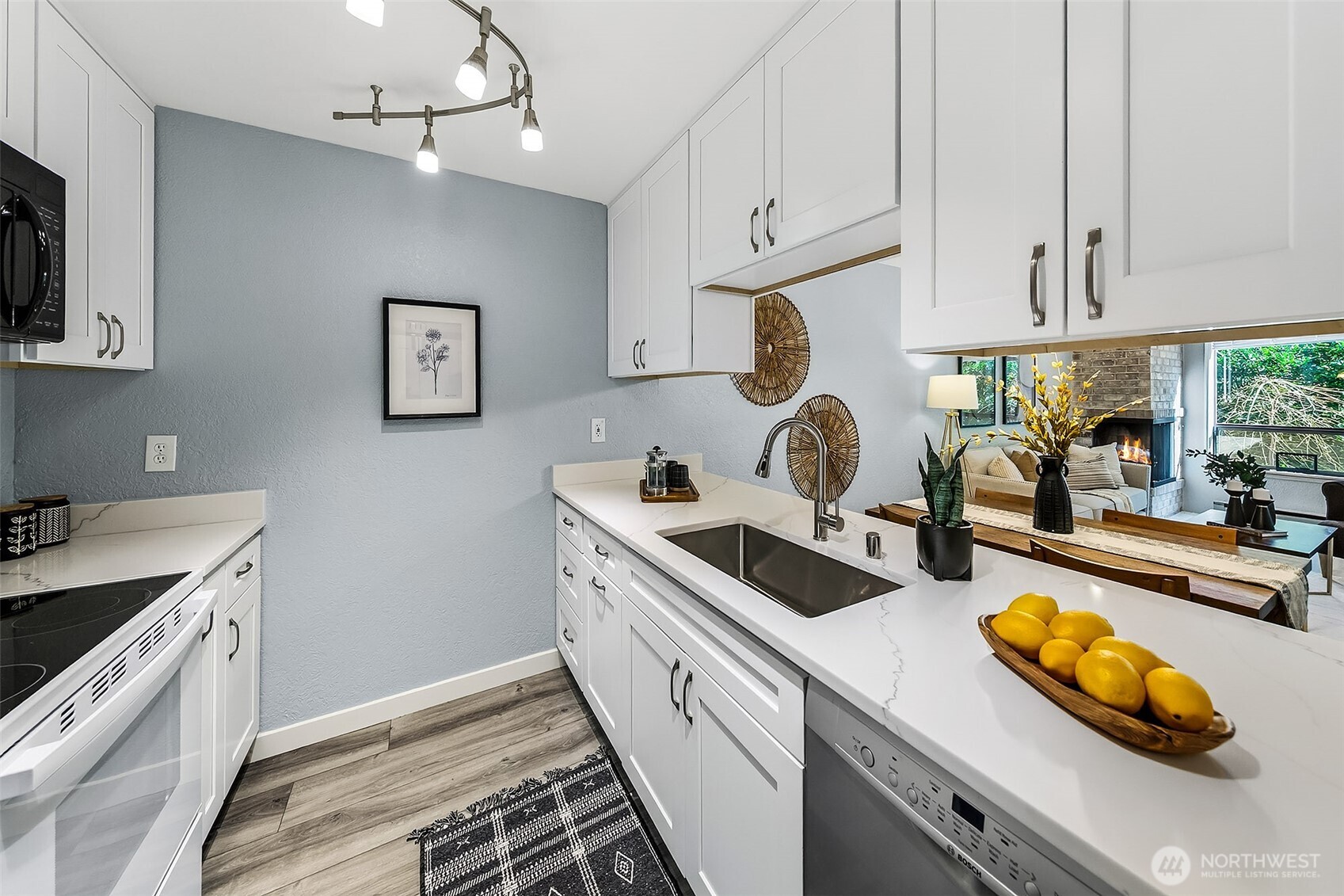 8515 242nd Street Southwest, Unit 103 Edmonds, WA 98026 - Photo 4 of 21