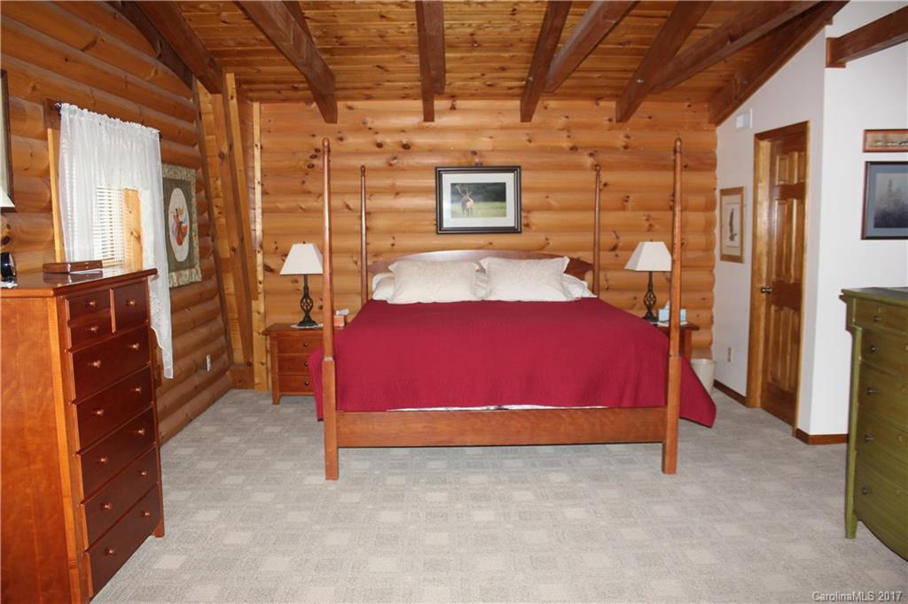 40 Yarrow Road, Unit 10 Waynesville, NC 28785 - Photo 16 of 24