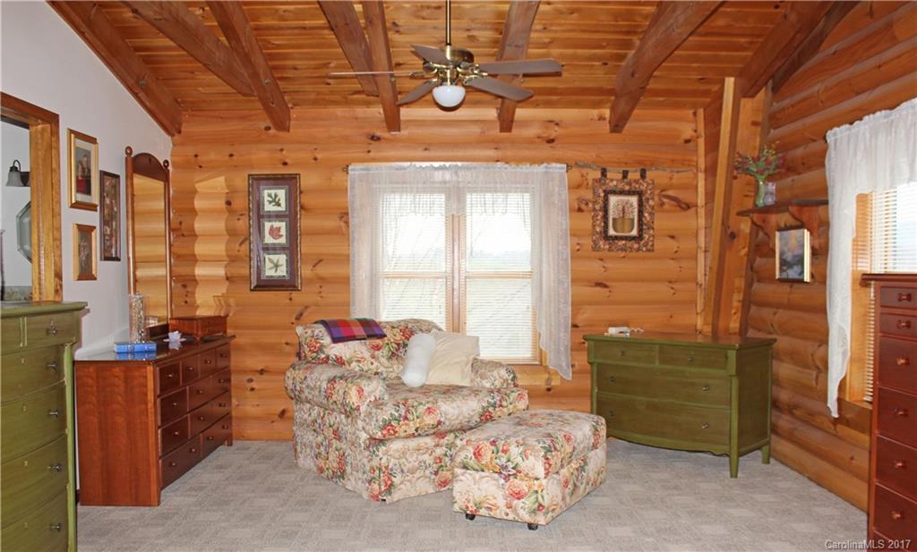 40 Yarrow Road, Unit 10 Waynesville, NC 28785 - Photo 17 of 24