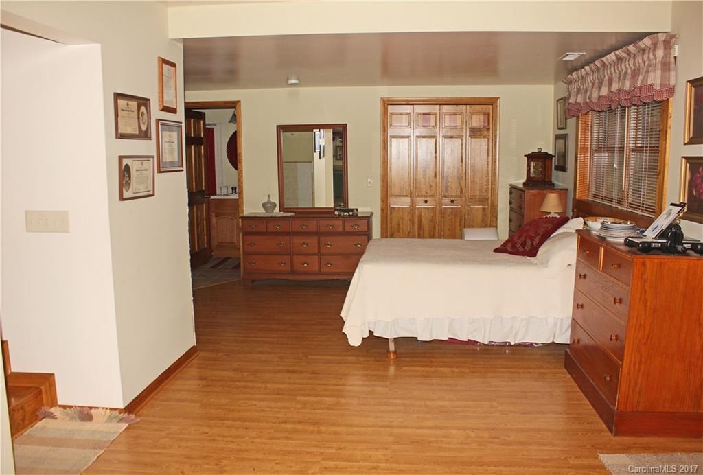 40 Yarrow Road, Unit 10 Waynesville, NC 28785 - Photo 21 of 24