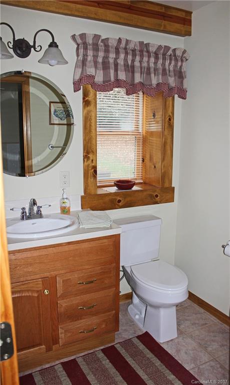 40 Yarrow Road, Unit 10 Waynesville, NC 28785 - Photo 22 of 24
