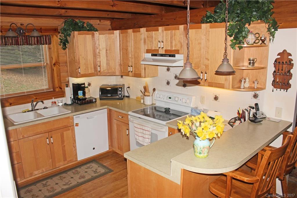 40 Yarrow Road, Unit 10 Waynesville, NC 28785 - Photo 7 of 24