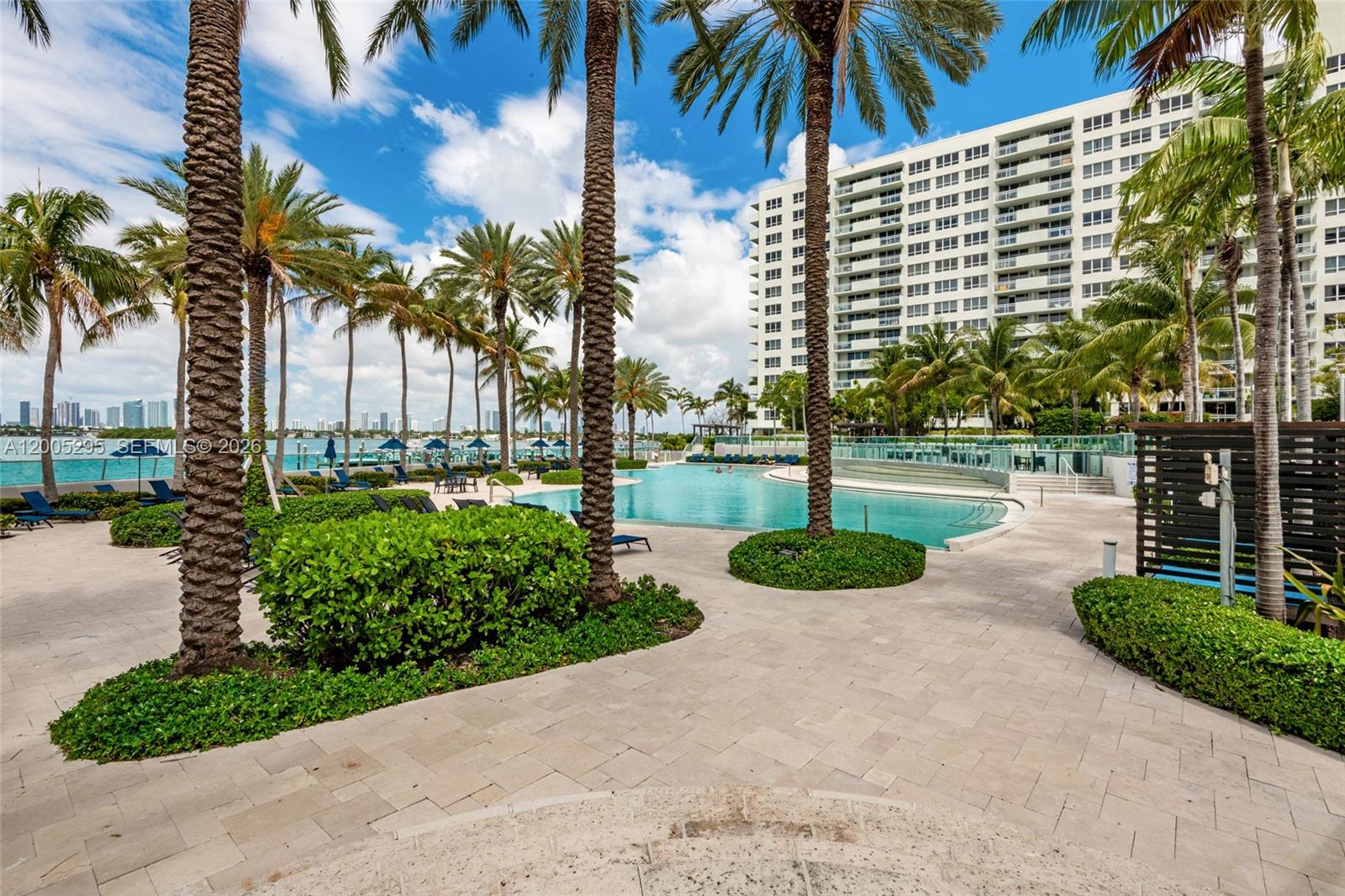 1500 Bay Road, Unit 116S Miami Beach, FL 33139 - Photo 30 of 32