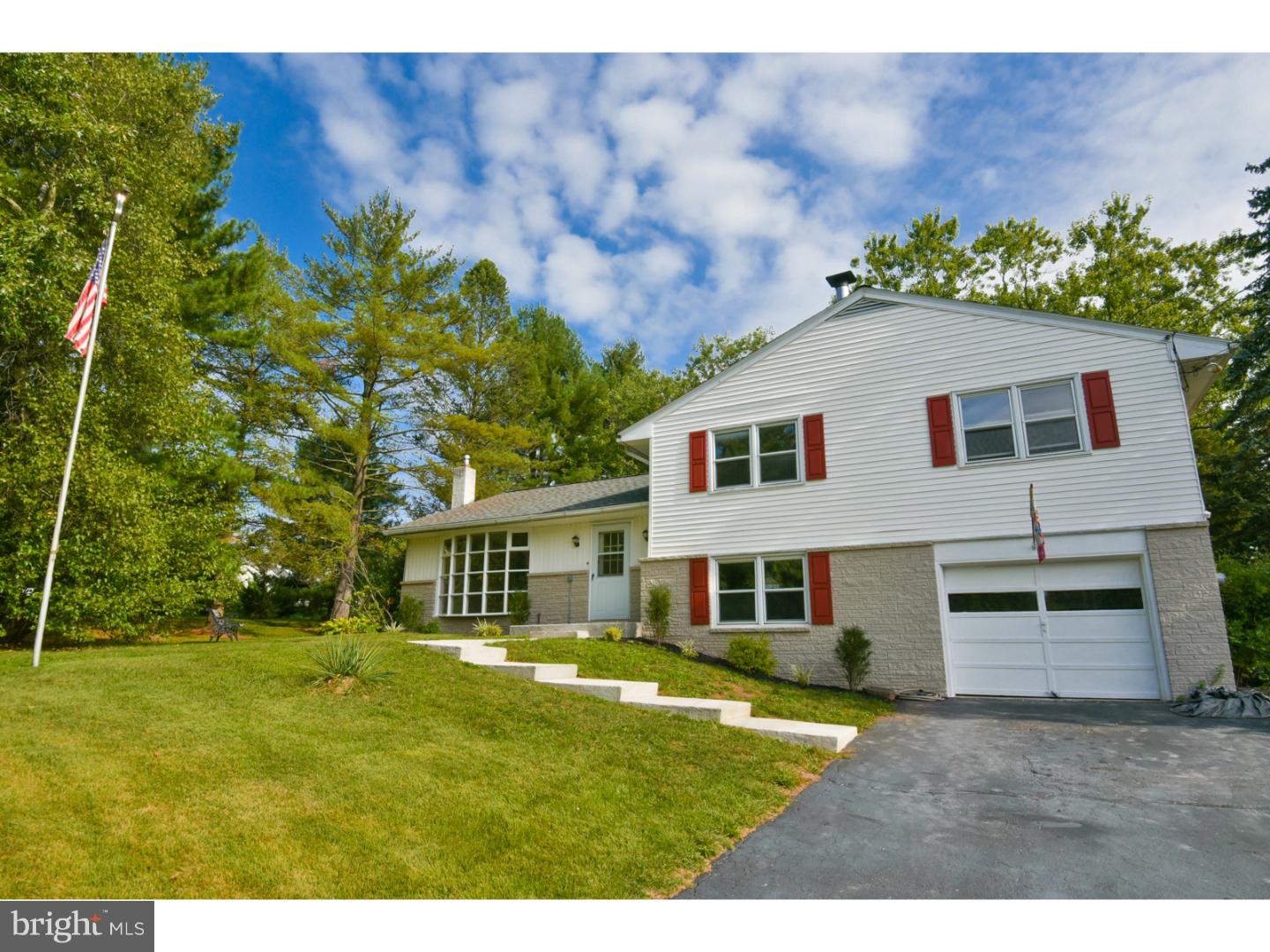 383 Buchert Road Pottstown, PA 19464 - Photo 2 of 25 Gallery Image 2