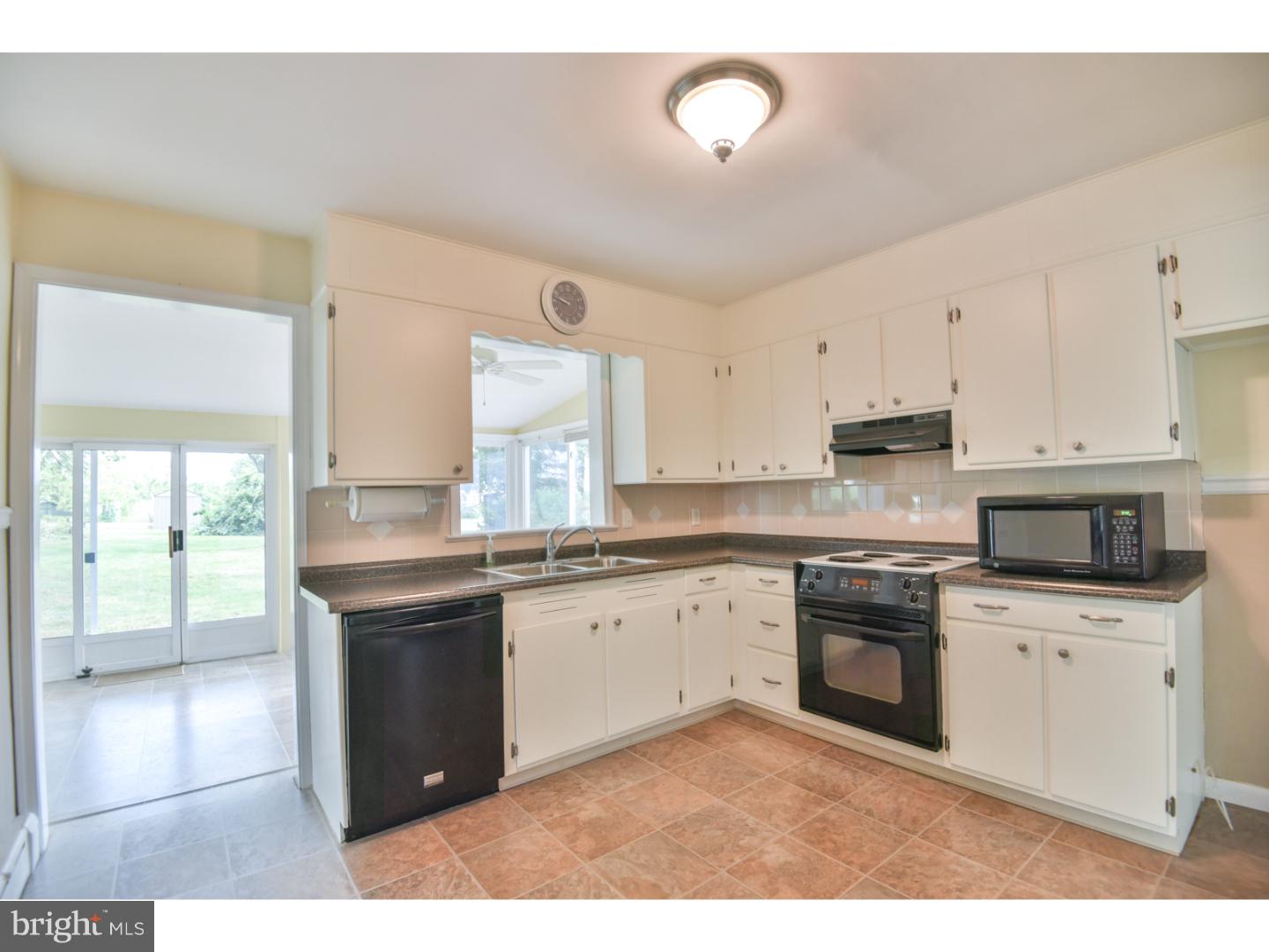 383 Buchert Road Pottstown, PA 19464 - Photo 8 of 25 Gallery Image 8