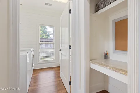 $340,000 | 11 Oakthorn Court, Youngsville, LA 70592