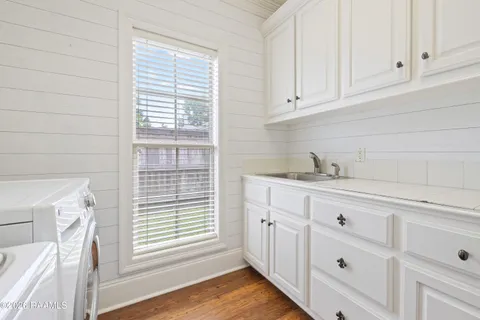 $340,000 | 11 Oakthorn Court, Youngsville, LA 70592