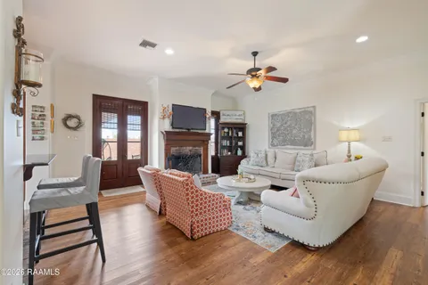 $340,000 | 11 Oakthorn Court, Youngsville, LA 70592