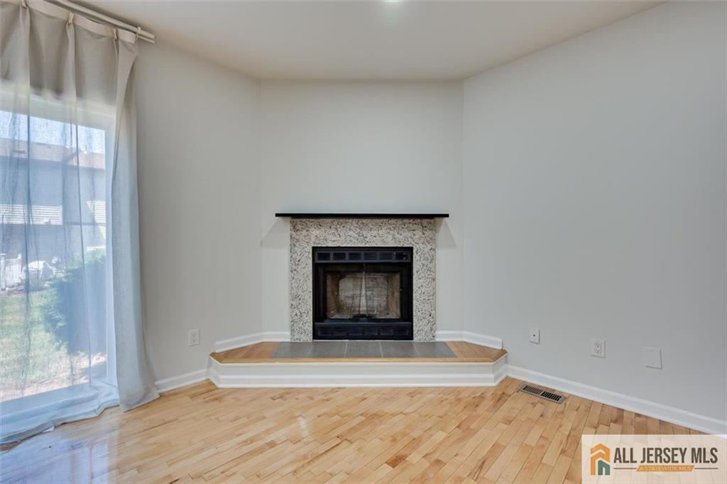 3406 Hana Road Edison, NJ 08817 - Photo 26 of 61