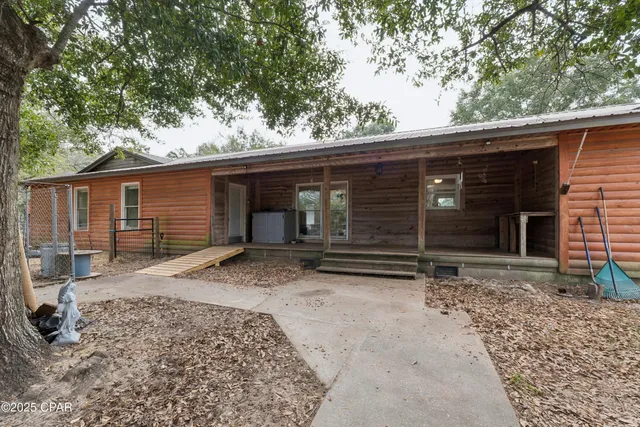 $230,000 | 13132 Timbercrest Road, Fountain, FL 32438