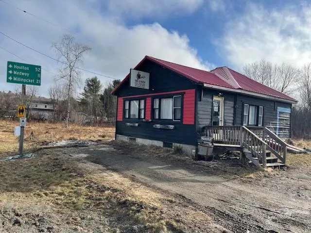 $115,000 | 387-377 North Main Street, Mattawamkeag, ME 04459