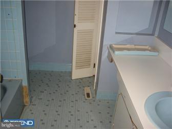 33 Clemson Road Cherry Hill, NJ 08034 - Photo 4 of 10