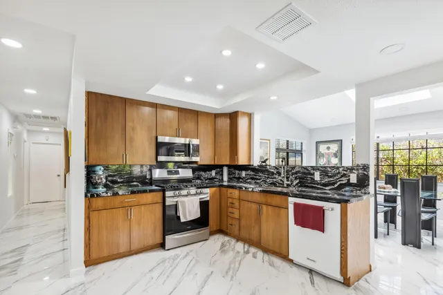 $525,000 | 43344 Mondavi Court, Unit A, Palm Desert, CA 92260