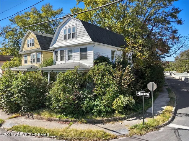 $124,900 | 57 Regent Street, Wilkes Barre, PA 18702