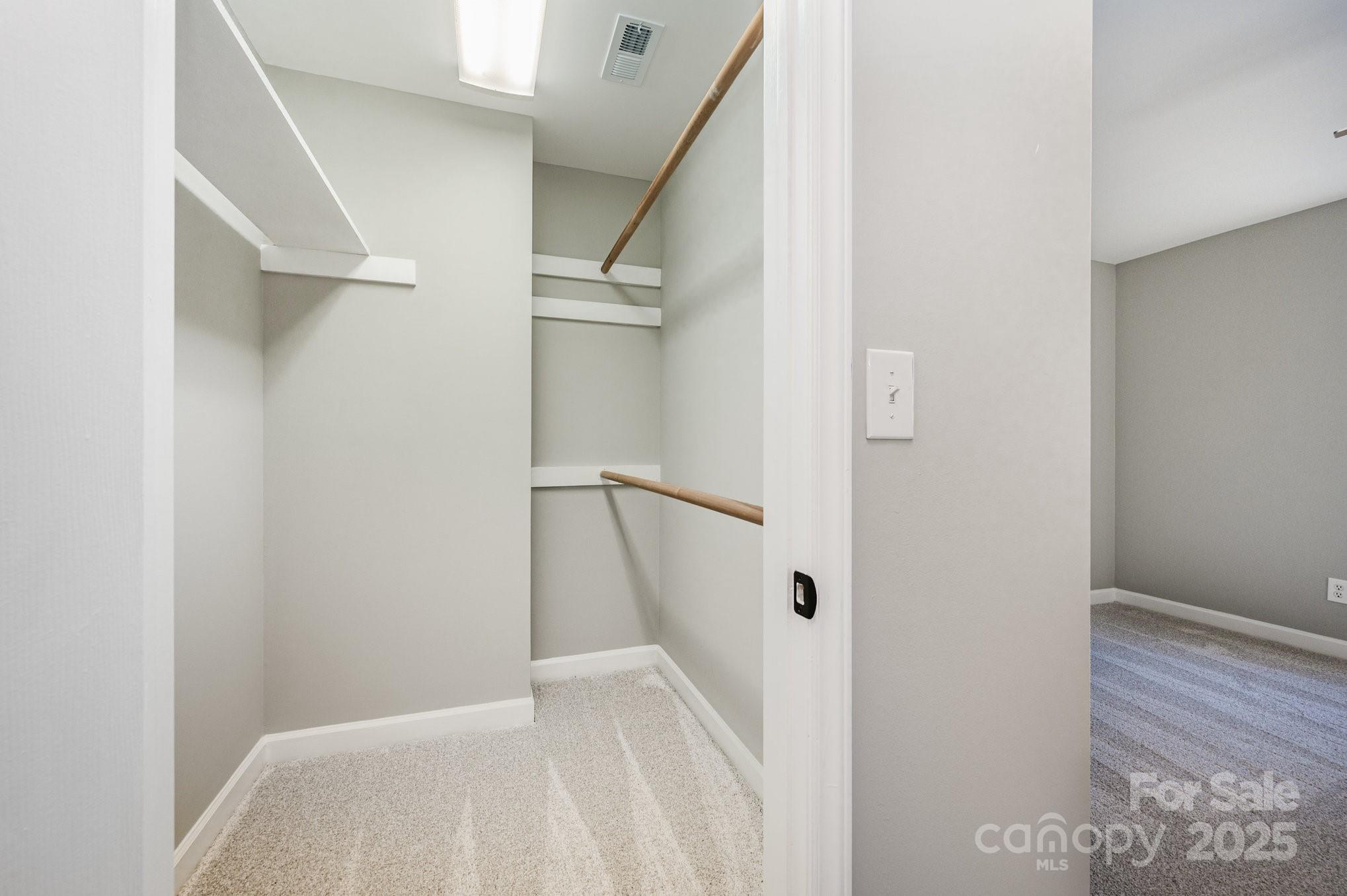 7047 Quail Hill Road Charlotte, NC 28210 - Photo 18 of 29 a view of small space