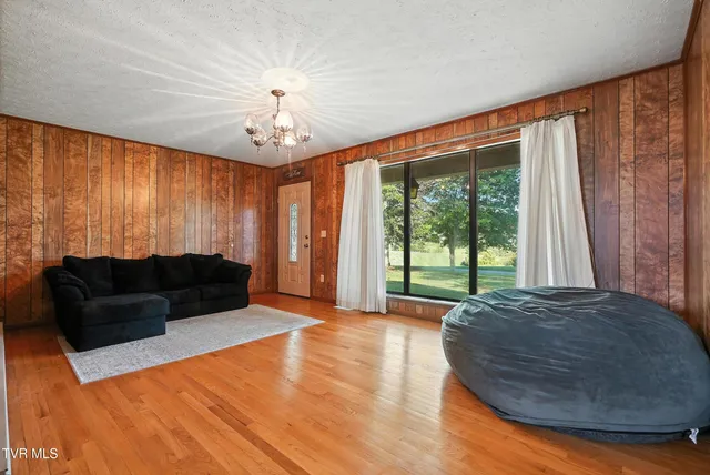 $349,900 | 129 Glendale Road, Limestone, TN 37681