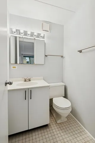 $449,000 | 840 Michigan Avenue, Unit 10, Evanston, IL 60202