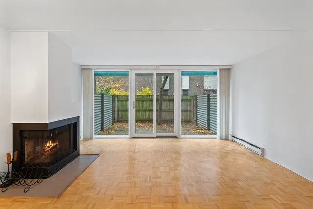 $449,000 | 840 Michigan Avenue, Unit 10, Evanston, IL 60202