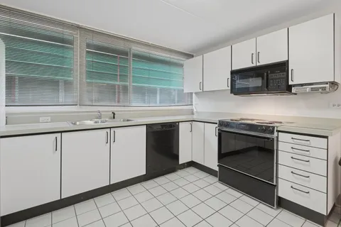 $460,000 | 840 Michigan Avenue, Unit 10, Evanston, IL 60202