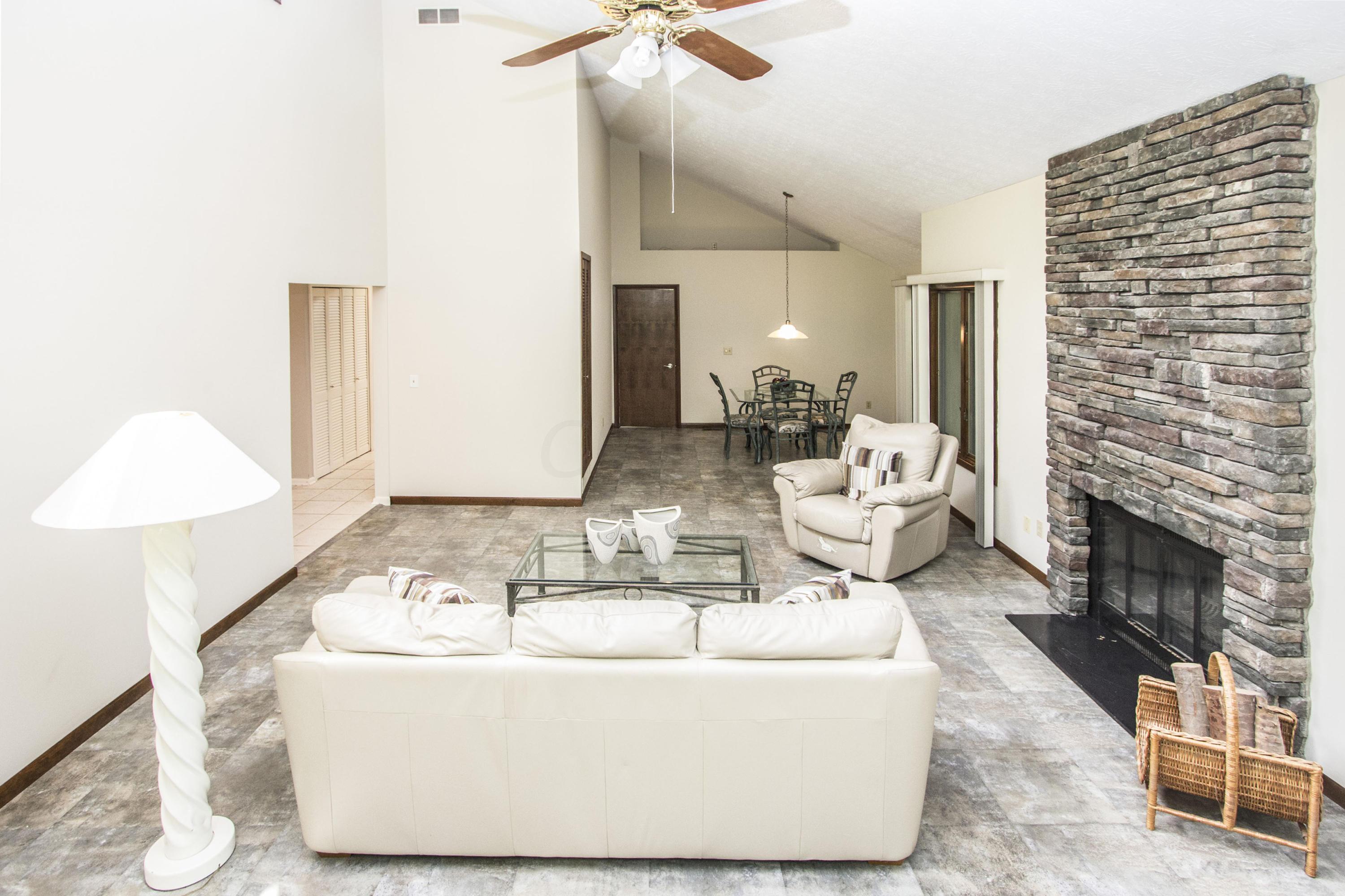 8200 Lewis Center Road Galena, OH 43021 - Photo 16 of 56 Gallery Image 16