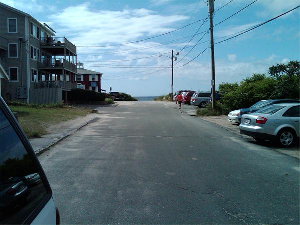 39 Cliff Road Gloucester, MA 01930 - Photo 13 of 19 Gallery Image 13