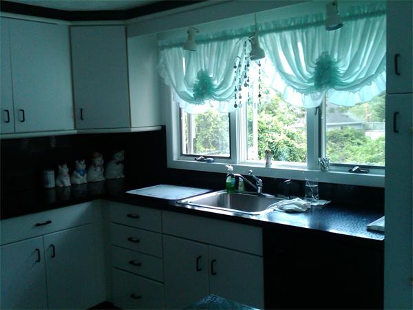 39 Cliff Road Gloucester, MA 01930 - Photo 2 of 19 Gallery Image 2