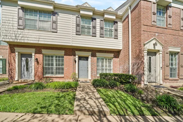 $199,900 | 2930 Grants Lake Boulevard, Unit 2203, Sugar Land, TX 77479