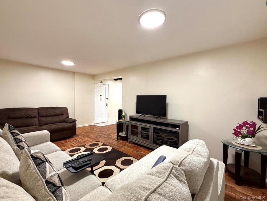 7261 Shore Road, Unit 1R Brooklyn, NY 11209 - Photo 30 of 33