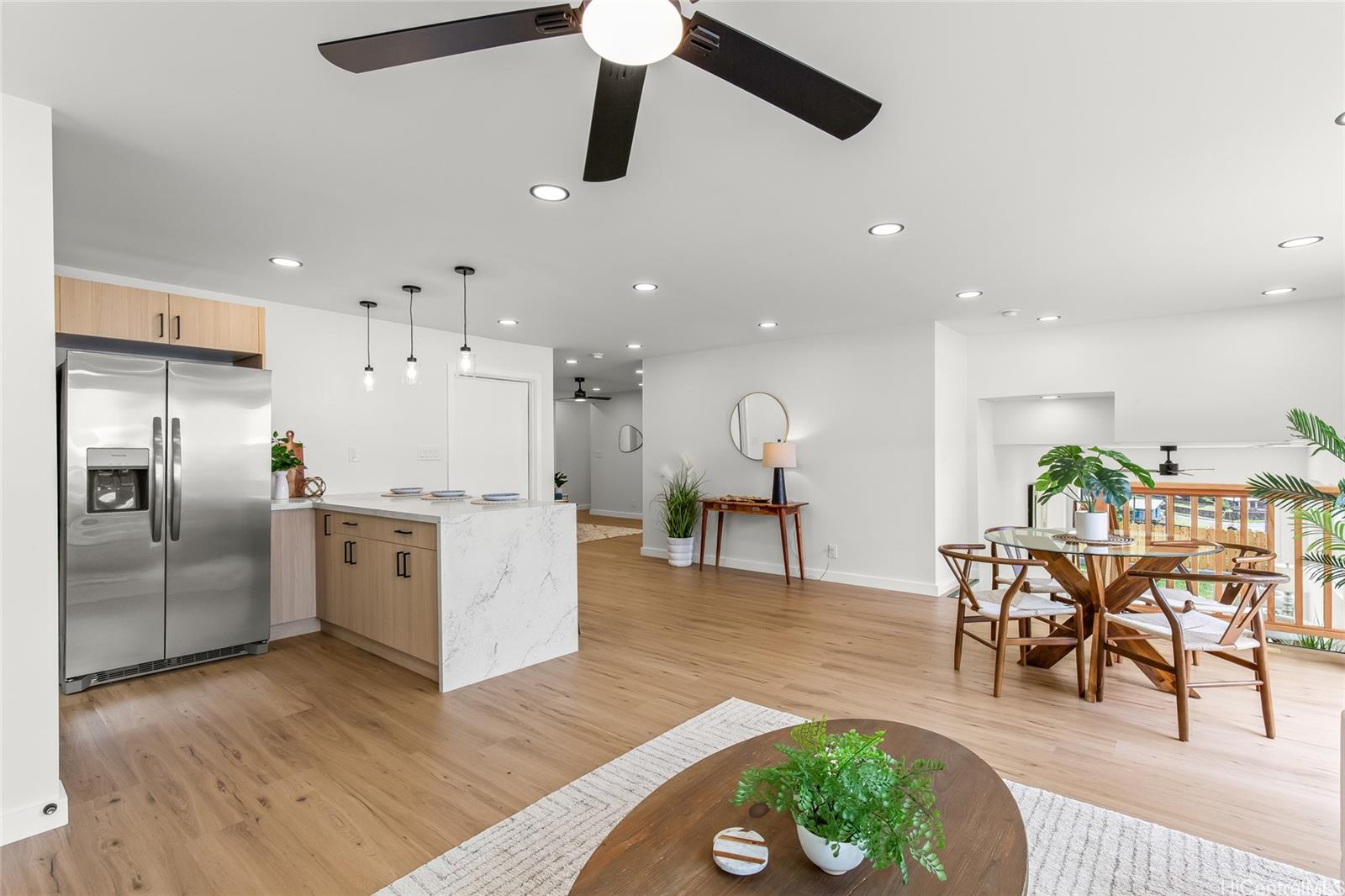 907 Ahuwale Street Honolulu, HI 96821 - Photo 3 of 25 Main living area/Recessed lighting/ Ceiling fan
