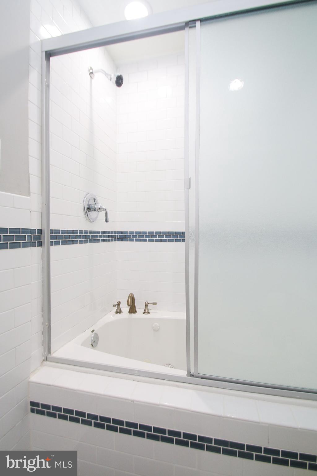 409 Tasker Street Philadelphia, PA 19147 - Photo 15 of 25 Gallery Image 15