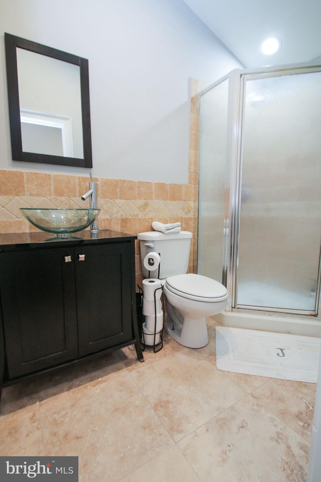 409 Tasker Street Philadelphia, PA 19147 - Photo 20 of 25 Gallery Image 20