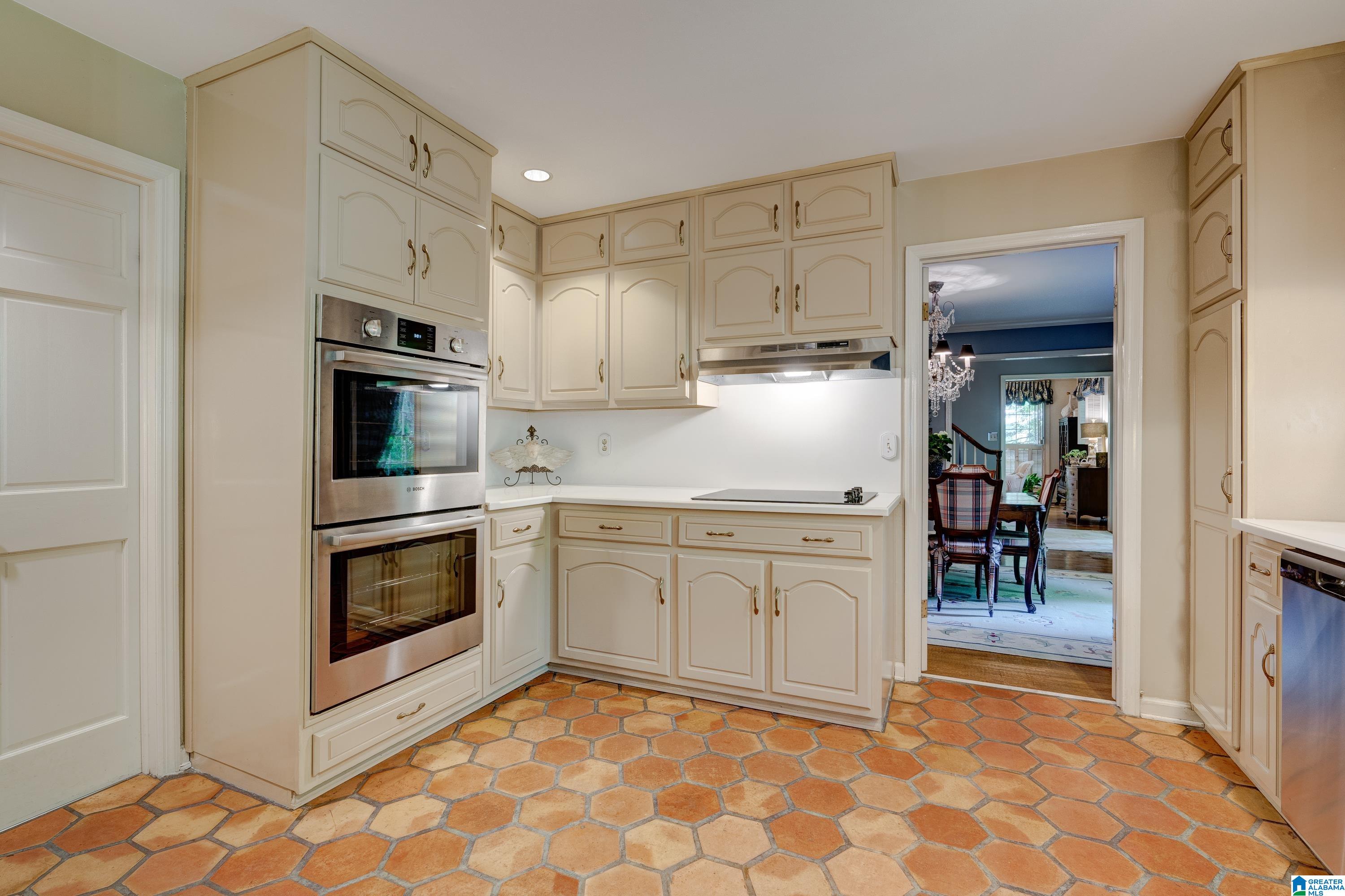 4624 Pine Mountain Road Birmingham, AL 35213 - Photo 19 of 37