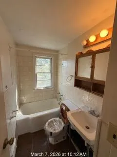 $194,900 | 2728 South 83rd Place, Unit 2730, West Allis, WI 53219