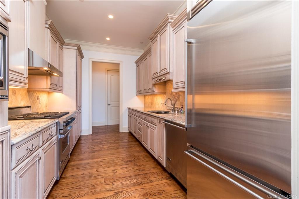 2823 Providence Road, Unit 164 Charlotte, NC 28211 - Photo 11 of 24