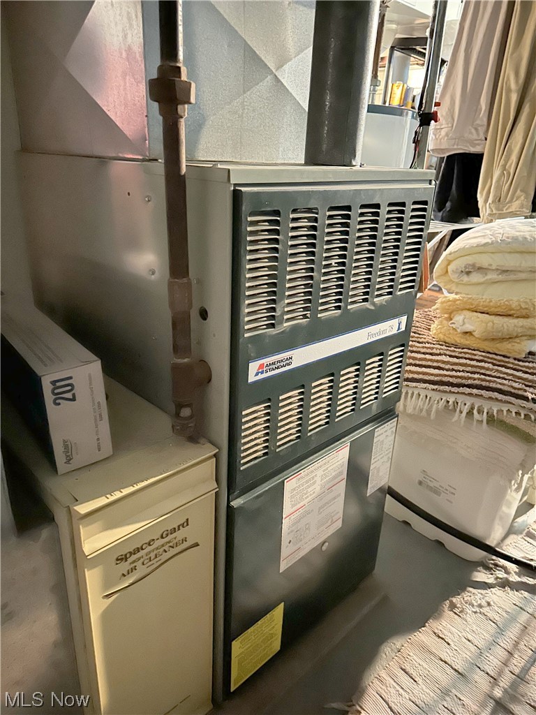 2012 Marlindale Road Cleveland Heights, OH 44118 - Photo 22 of 27 Forced Air Furnace with Air Purifying Filter