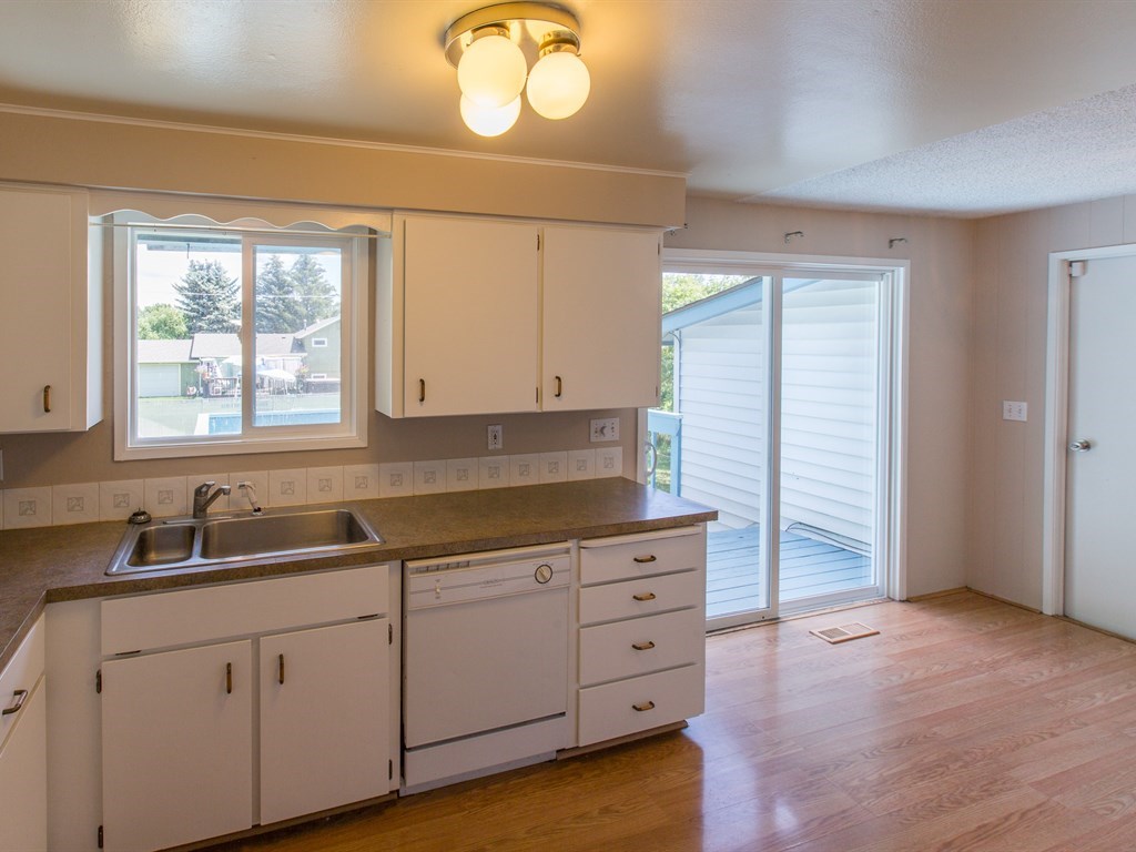 3021 South Morrow Road Spokane Valley, WA 99216 - Photo 4 of 18 Gallery Image 4