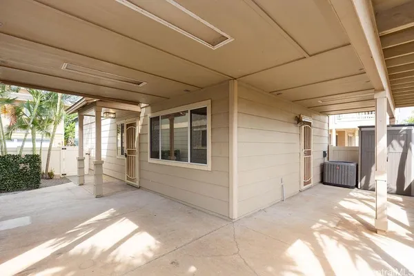 a view of a garage