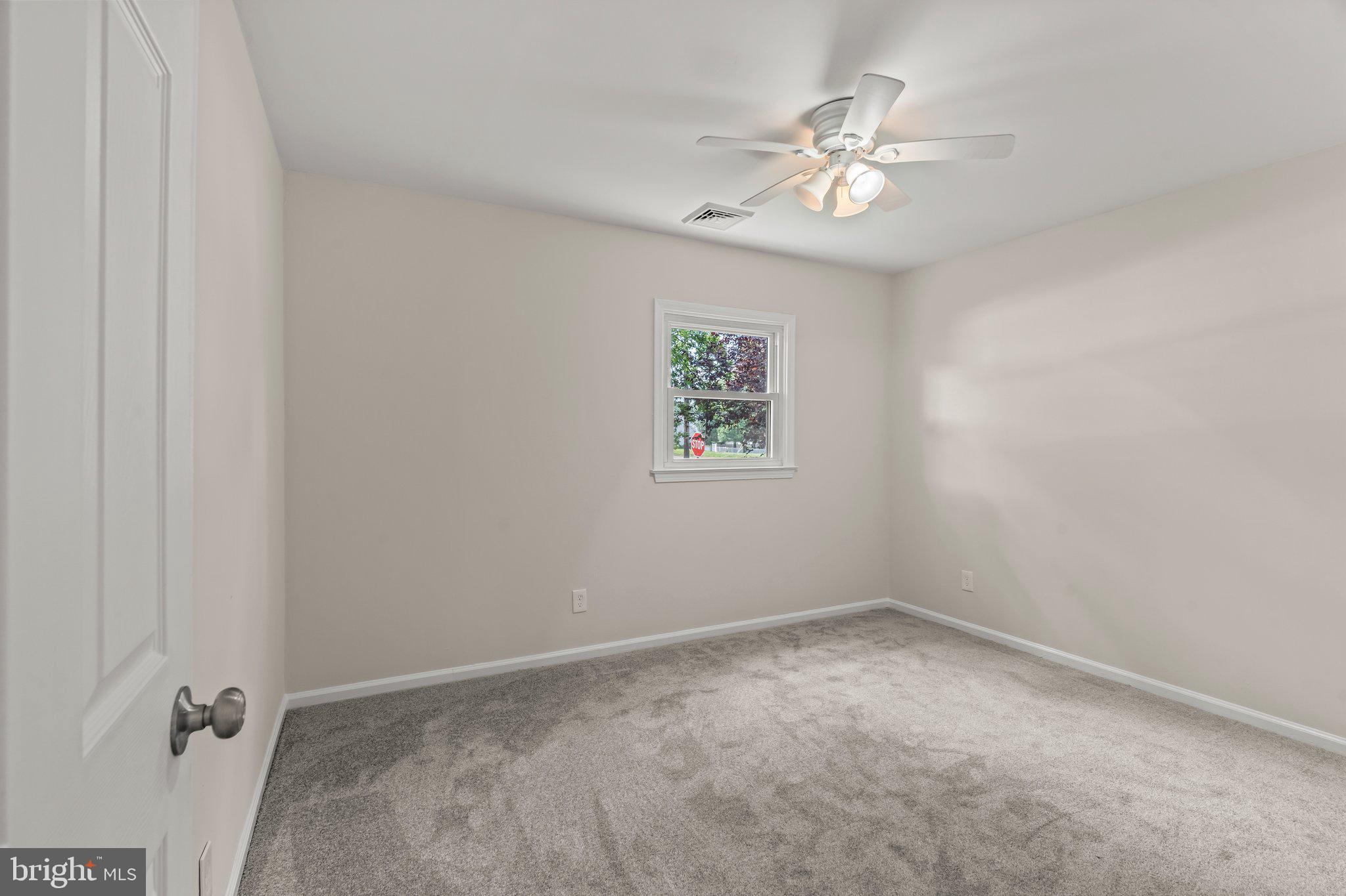 2 Fort Sumpter Road Pennsville, NJ 08070 - Photo 9 of 31 Gallery Image 9
