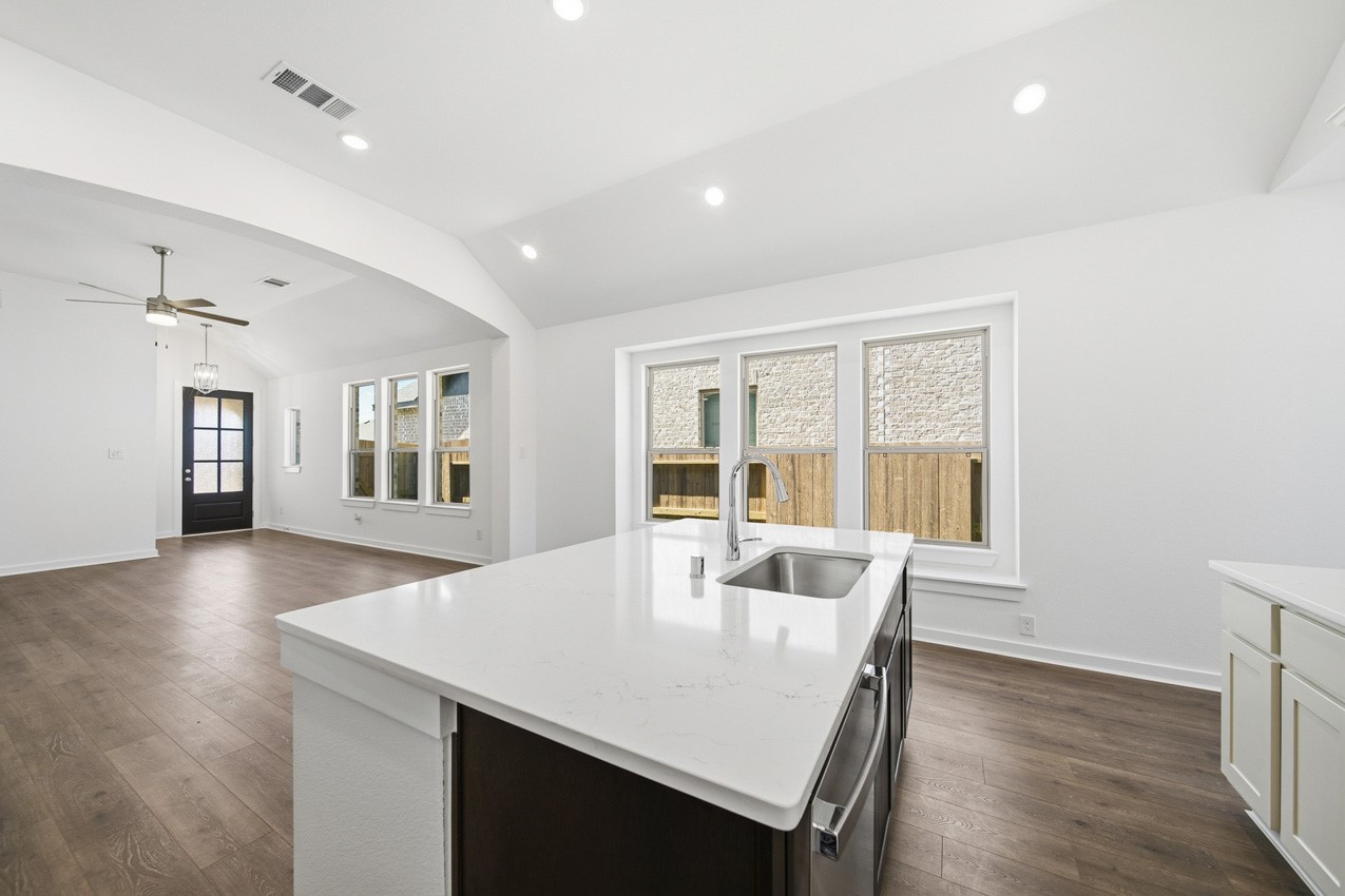 5034 Henry Merritt Street Rosenberg, TX 77471 - Photo 11 of 23 Kitchen