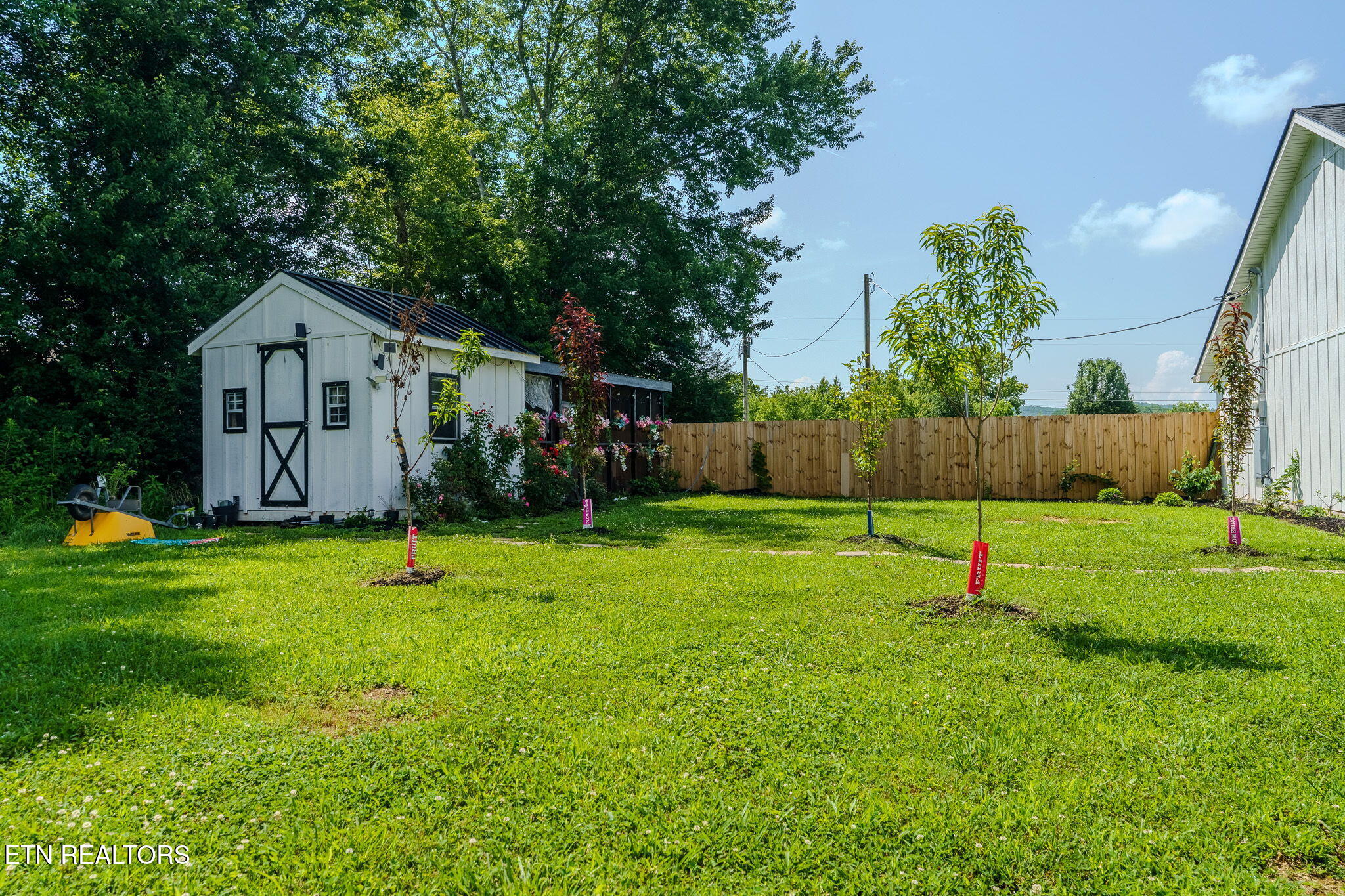 114 Eldon Justice Road Oliver Springs, TN 37840 - Photo 33 of 38 33-web-or-mls-114-eldon-justice-rd