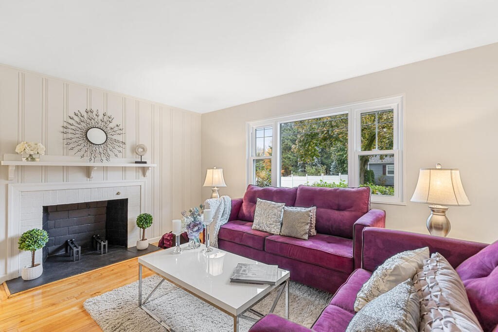 8 Dunster Road Framingham, MA 01702 - Photo 4 of 12 Gallery Image 4