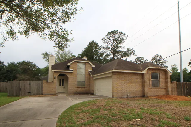 $2,095 | 12323 Guernsey Drive, Tomball, TX 77377