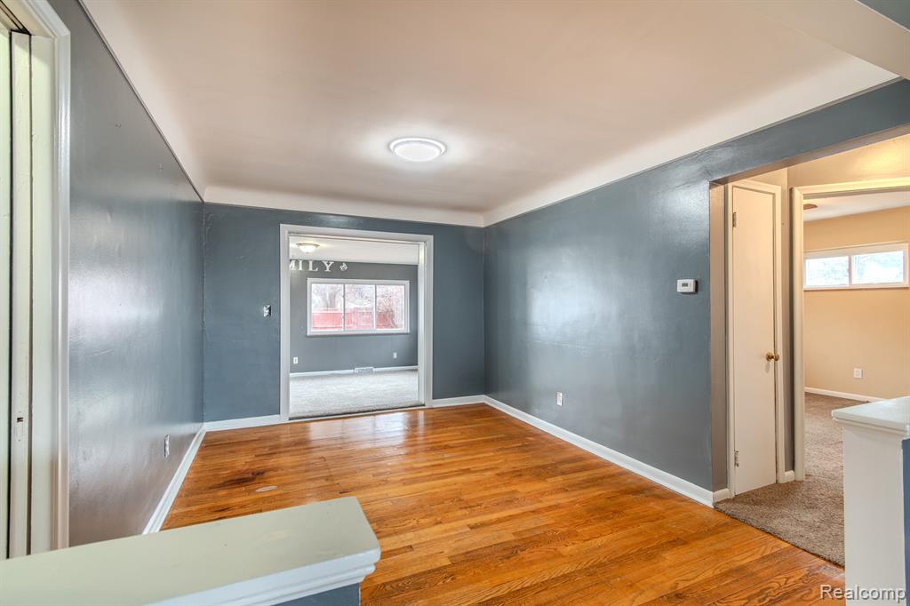 21135 Virginia Avenue Eastpointe, MI 48021 - Photo 6 of 33